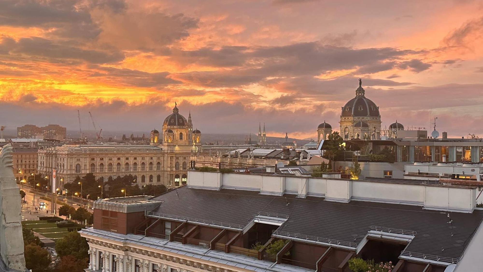 City-penthouse Mit 4 Terassen Und Whirlpool * Wenen